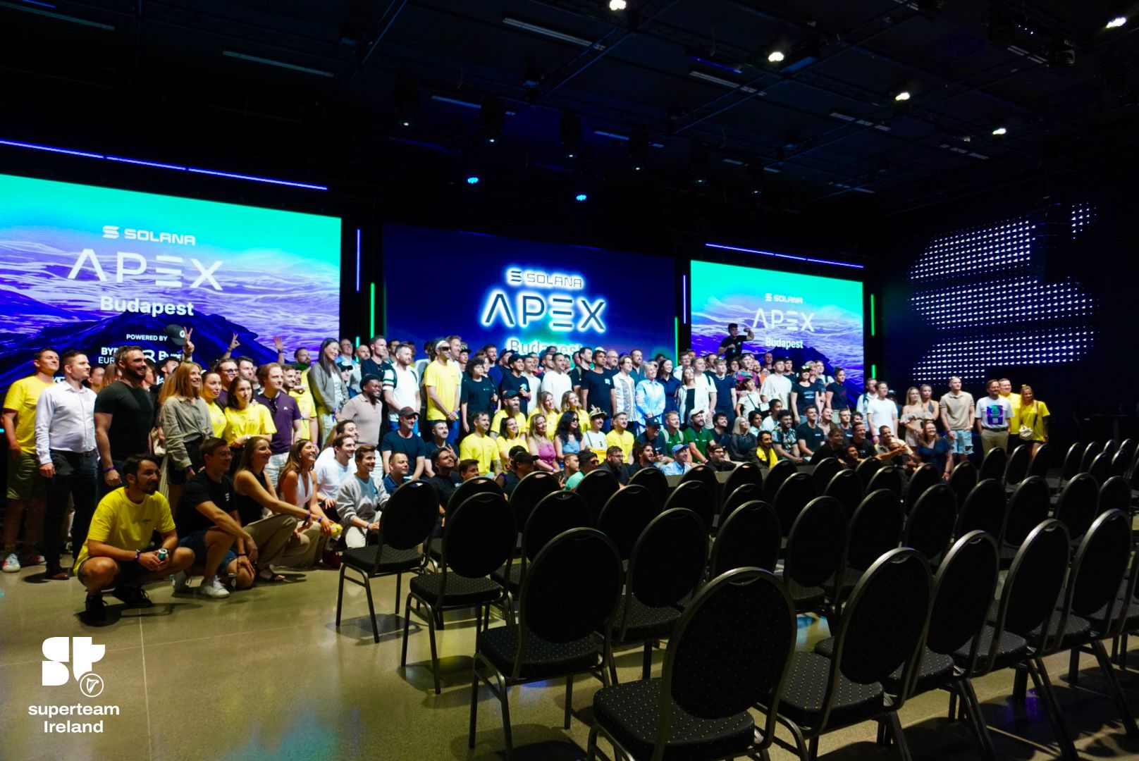 The APEX Budapest community gathered on stage